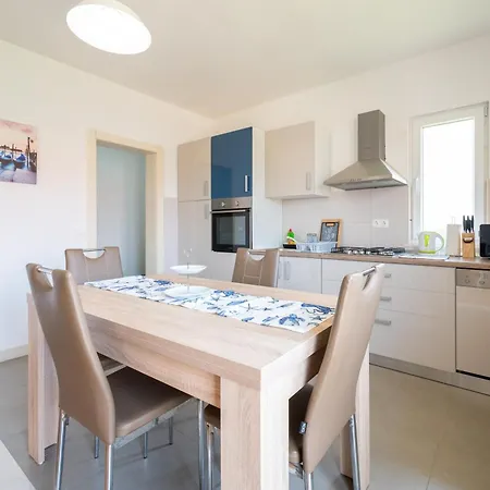 Apartman Neno *